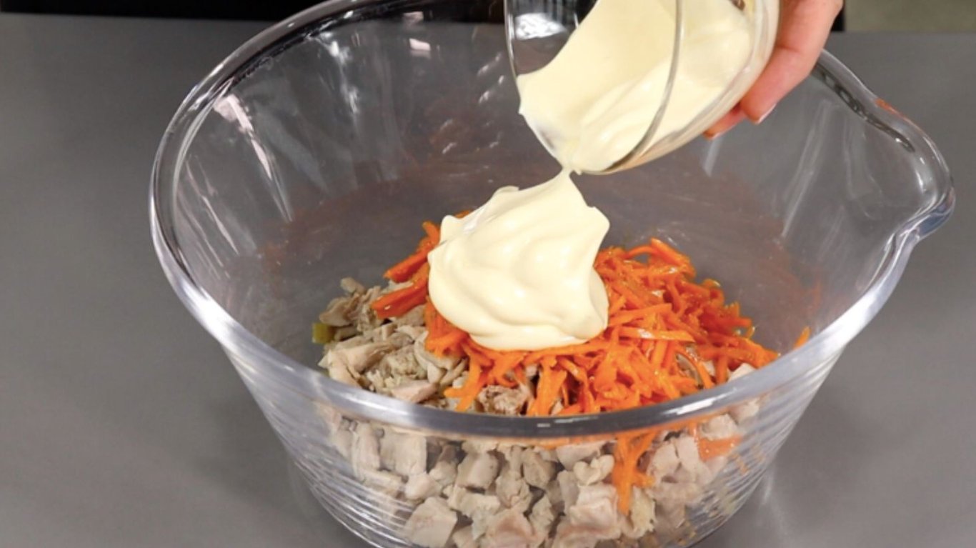 вкусный пикантный салат