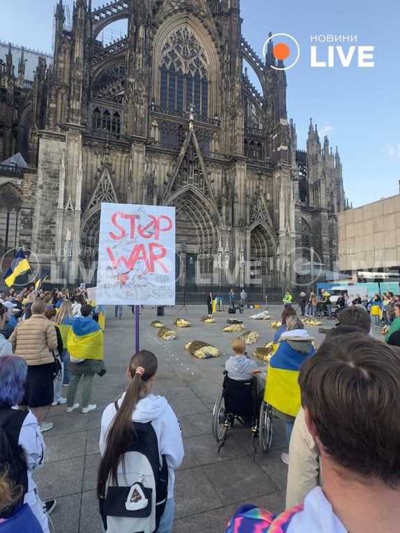 Rally to commemorate killed in Russian strike on Sumy in Germany