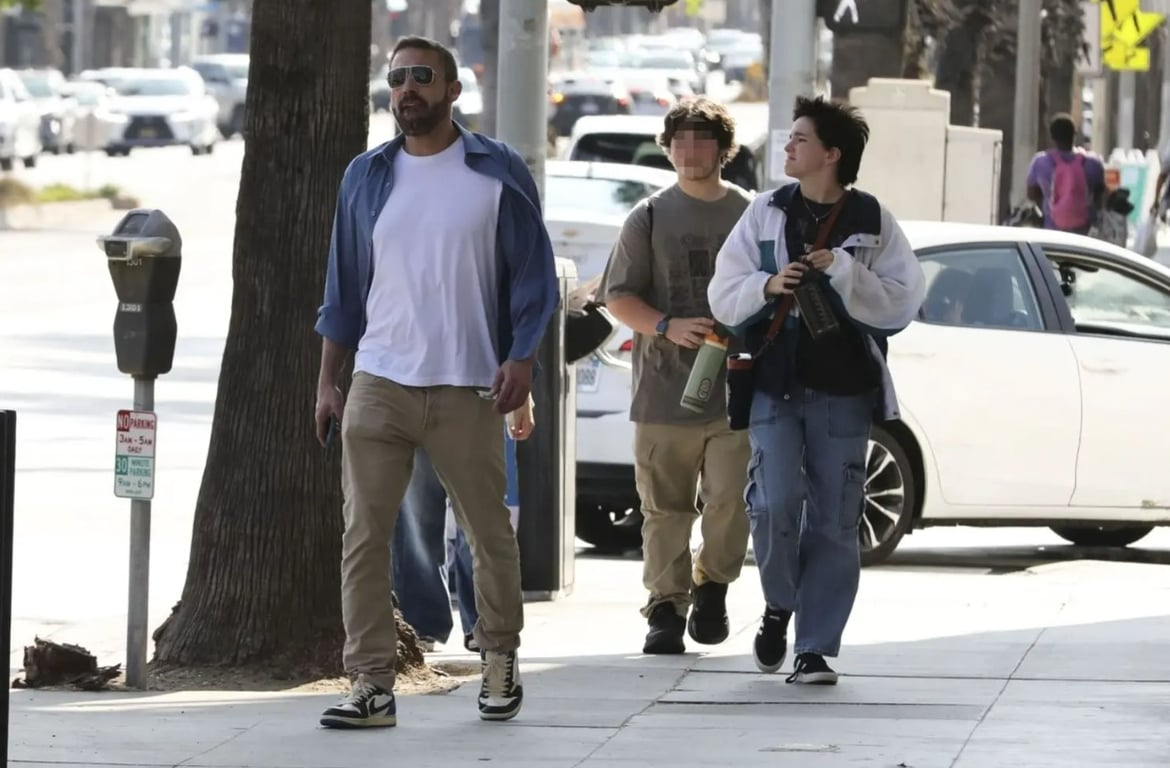 Бен Аффлек на тлі розлучення з Джей Ло відправився на шопінг з донькою - фото 2