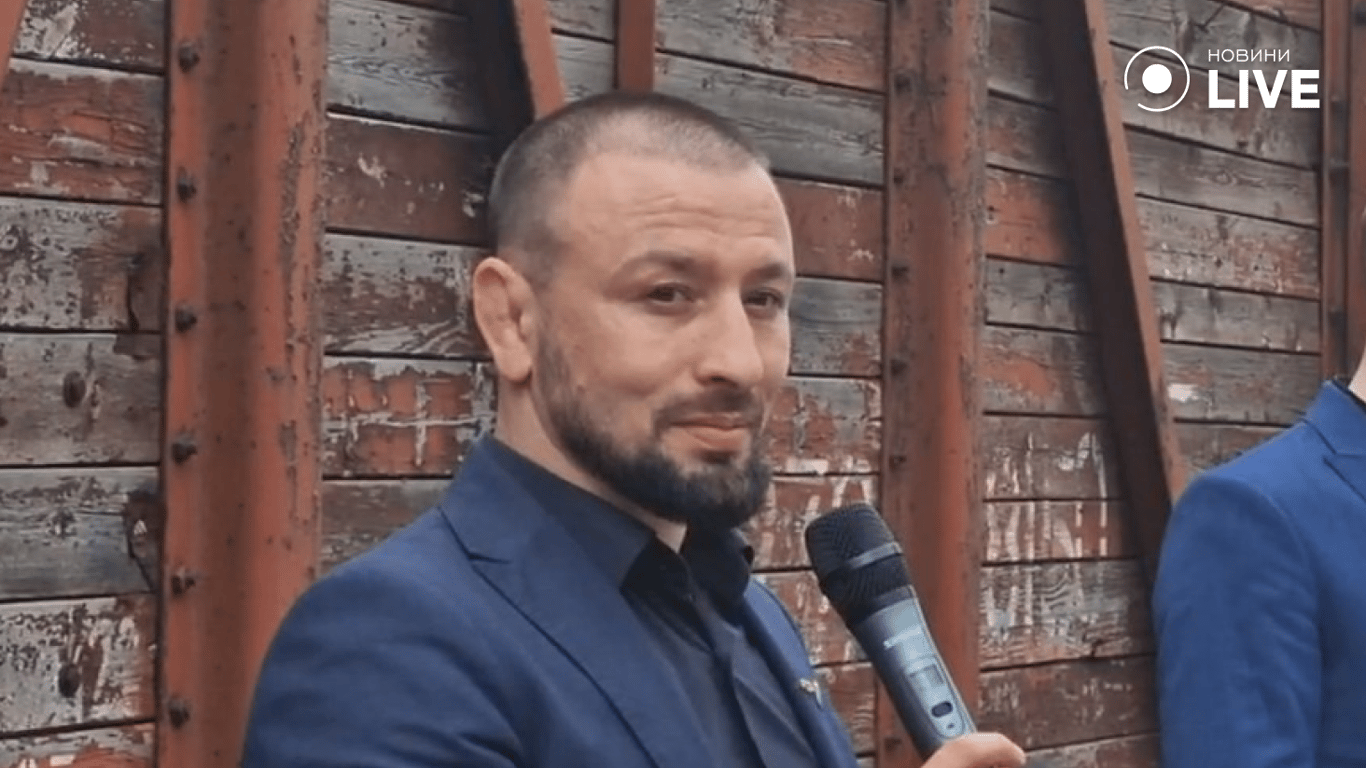 80-ті роковини депортації кримських татар — на Одеському вокзалі відбувся перформанс - фото 3