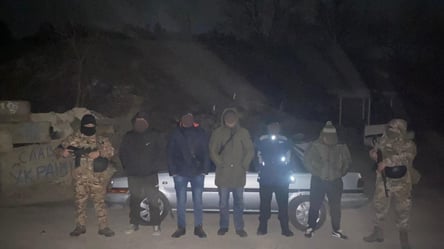 В Одесской области пограничники обнаружили четырех уклонистов и перевозчика - 285x160