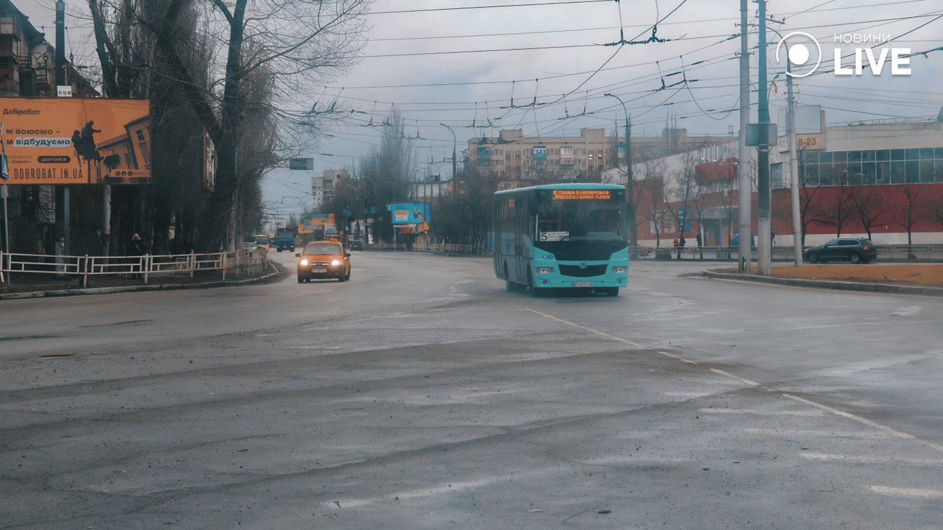 Херсон на п’ятий рік великої війни —  життя під обстрілами - фото 6