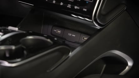 USB-порт в авто може більше, ніж здається: як використати його з користю - 290x160