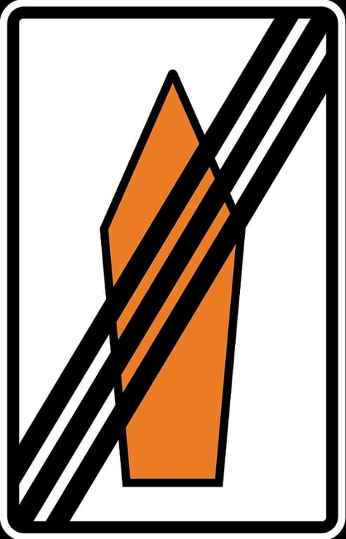 Europe's most misunderstood road signs — a selection — photo 2