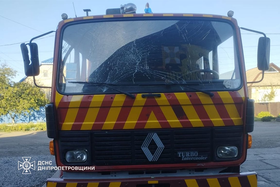 Армія РФ дроном вдарила по рятувальникам - фото