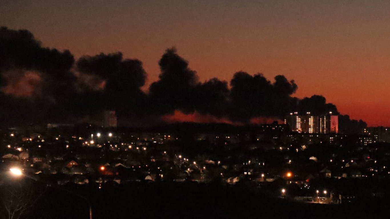 Повторні вибухи в Одесі зараз 25 вересня