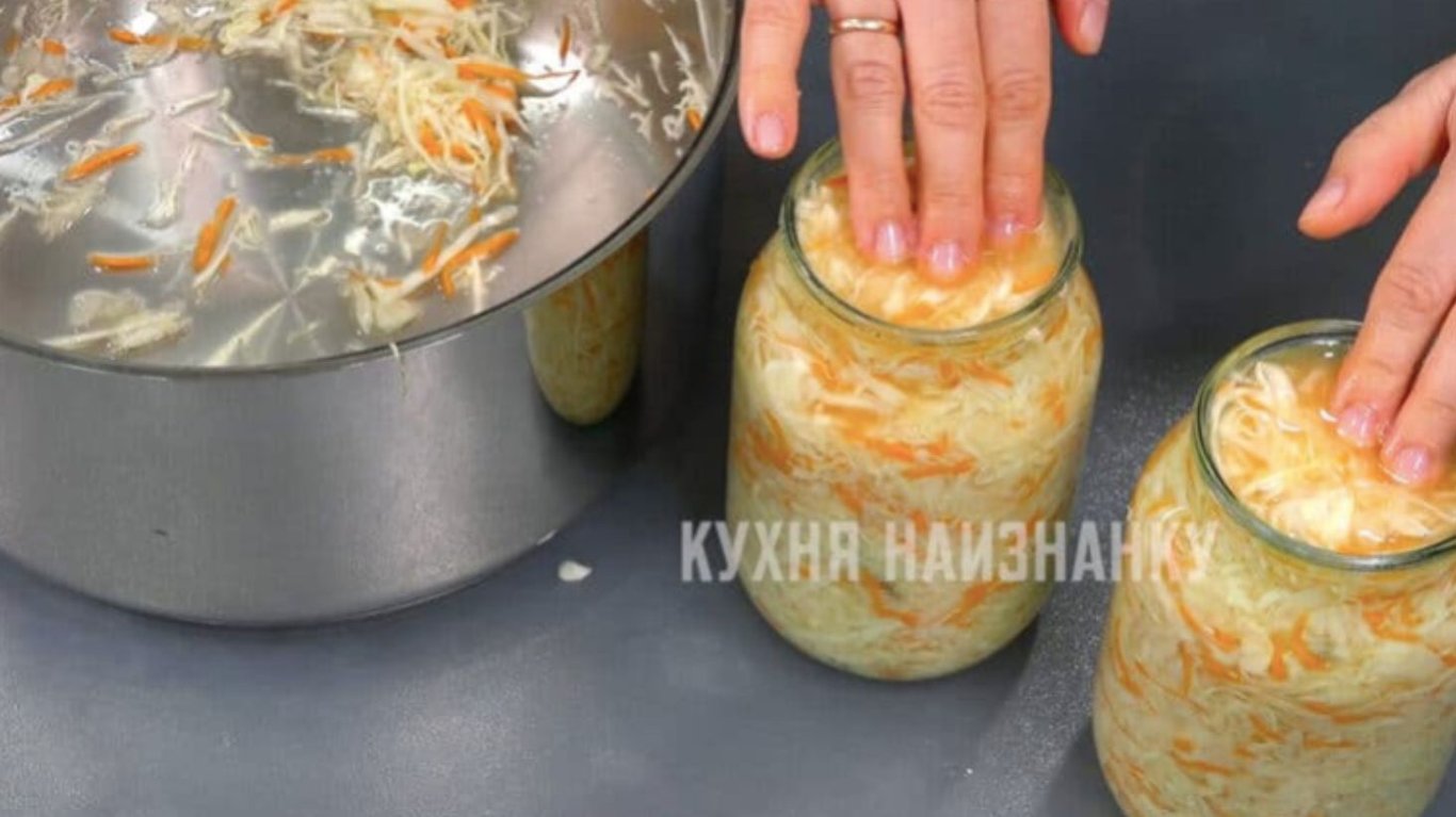 скільки солі потрібно для 1 кг капусти 