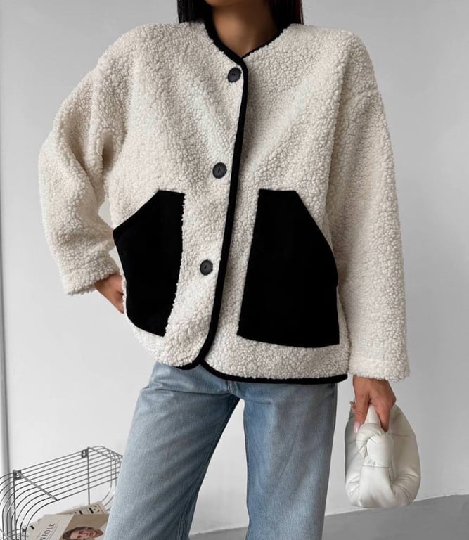 Бомбер із овчини чудова альтернатива звичайній куртці