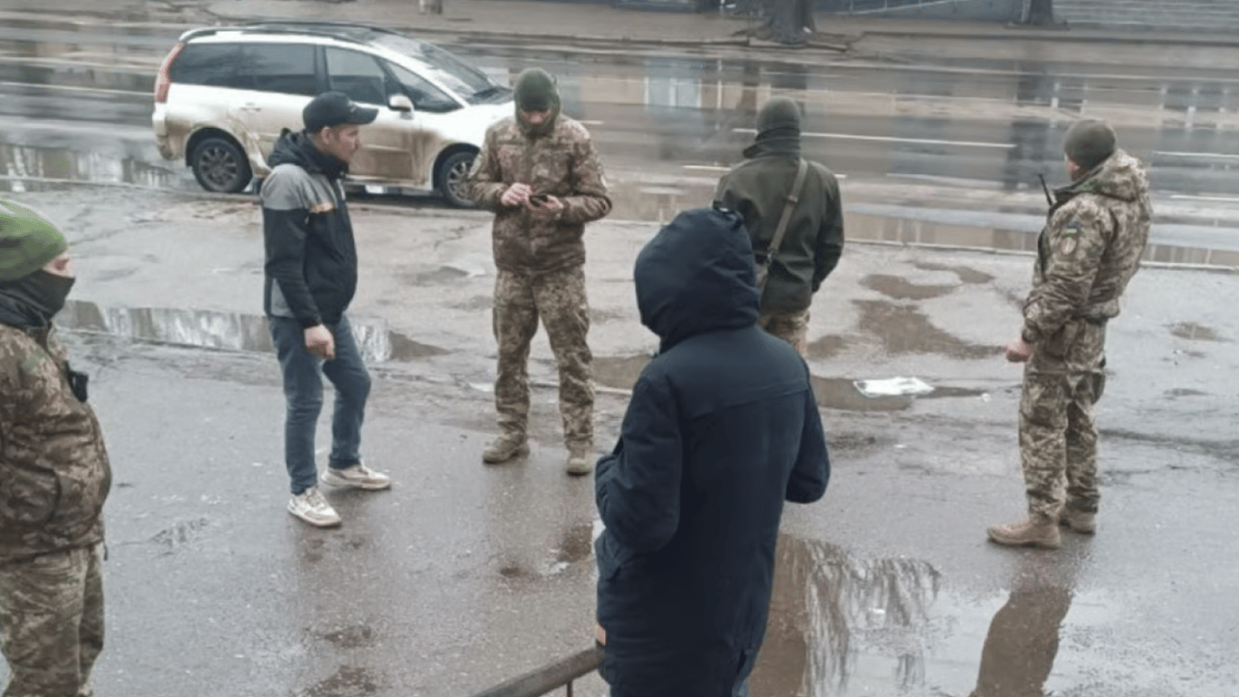 Суд оштрафував капітана ТЦК за мобілізацію сина загиблого воїна