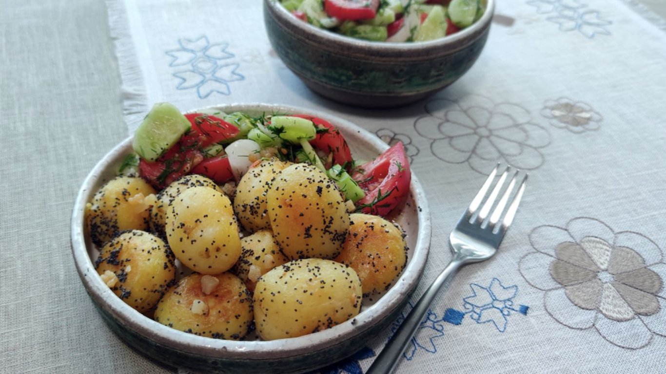 Молода картопля з маком —покроковий рецепт приготування