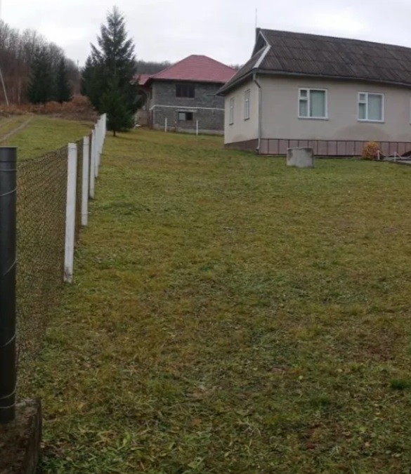 Как выглядит дом в Карпатах, который продают за 15 000 долларов (фото) - фото 4