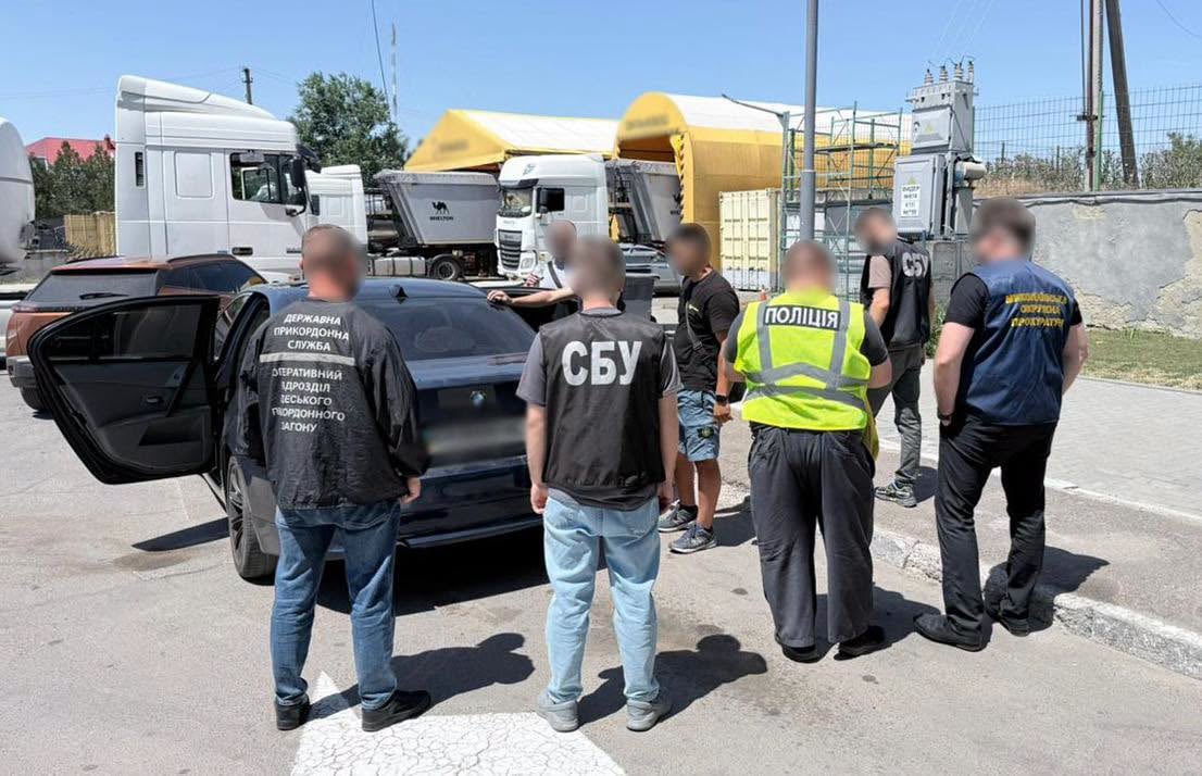 Одеські прикордонники викрили продаж авто