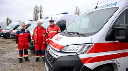 Рятувати життя стане легше: до Одещини надійшли нові авто швидкої допомоги - 285x160