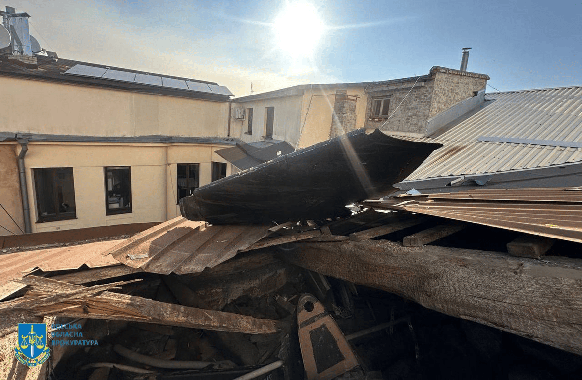 Последствия атаки на Одессу — пожары и раненые (фото) - фото 6