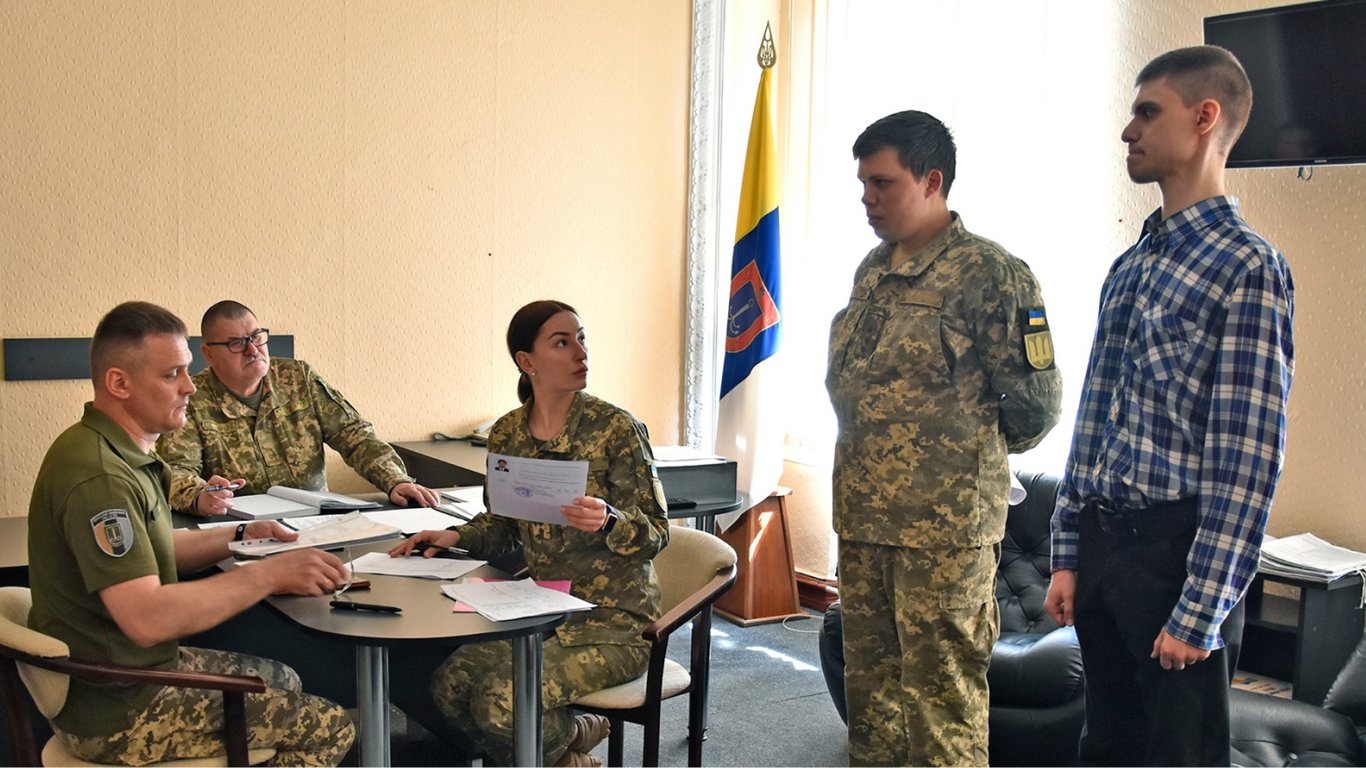 Мобілізація в Україні — як обирають призовникам спеціальність для служби в ЗСУ