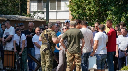 Чи можна військовозобов'язаним ставати на облік не за місцем проживання — відповідь юриста - 290x166