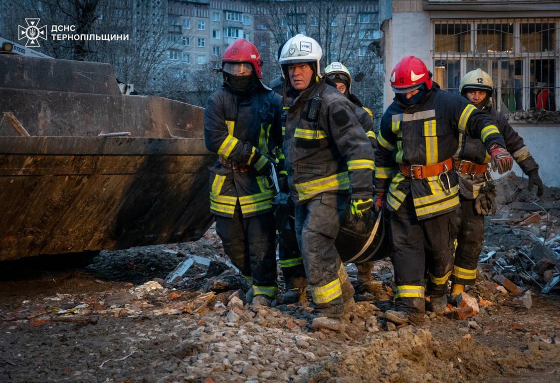 Рятувальники в Тернополі