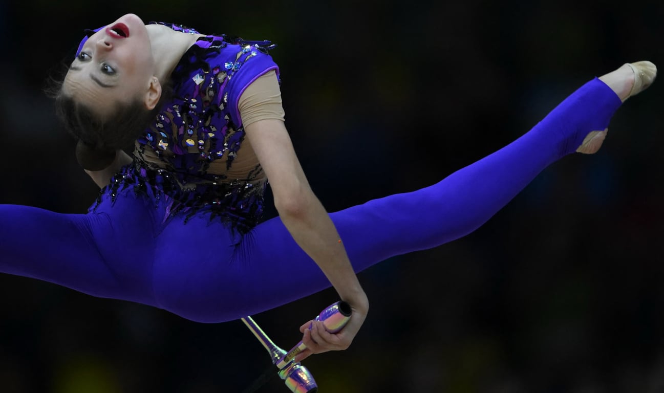 Таисия Онофрийчук выступает в финале индивидуальных упражнений