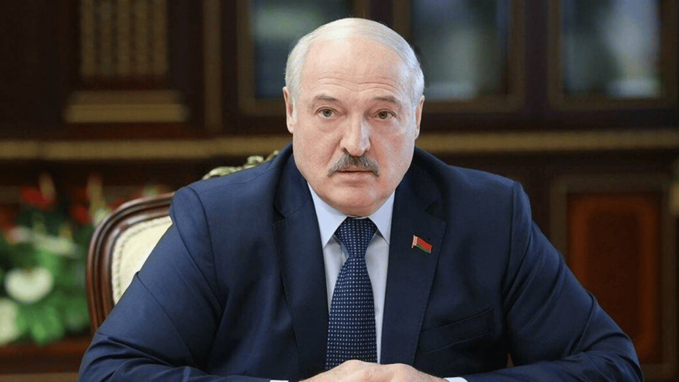 Лукашенко готовит Беларусь к войне