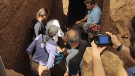 Італійські археологи розкопали рідкісну гробницю, якій 2600 років - 285x160