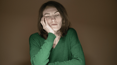 Що вказує на нелюбов до себе — три неочевидні ознаки - 285x160