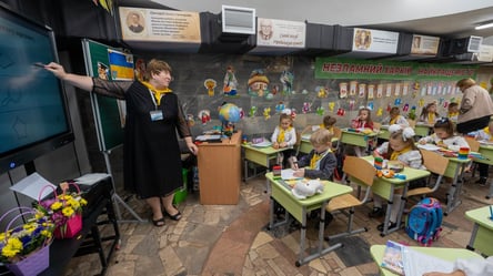 Средняя зарплата учителя — Гетманцев сообщил, как увеличить сумму - 285x160