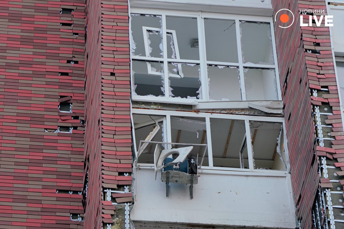 Вибиті вікна