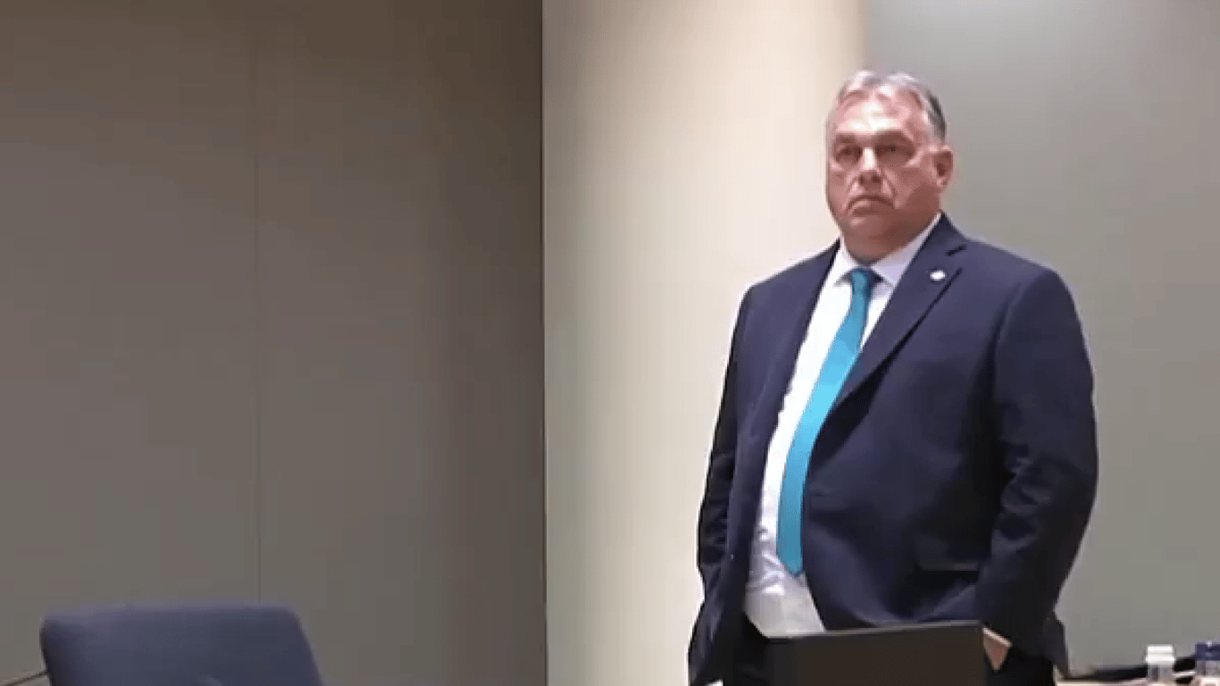 Орбан образився, що на саміті в Брюсселі його відкрито ігнорували — відео