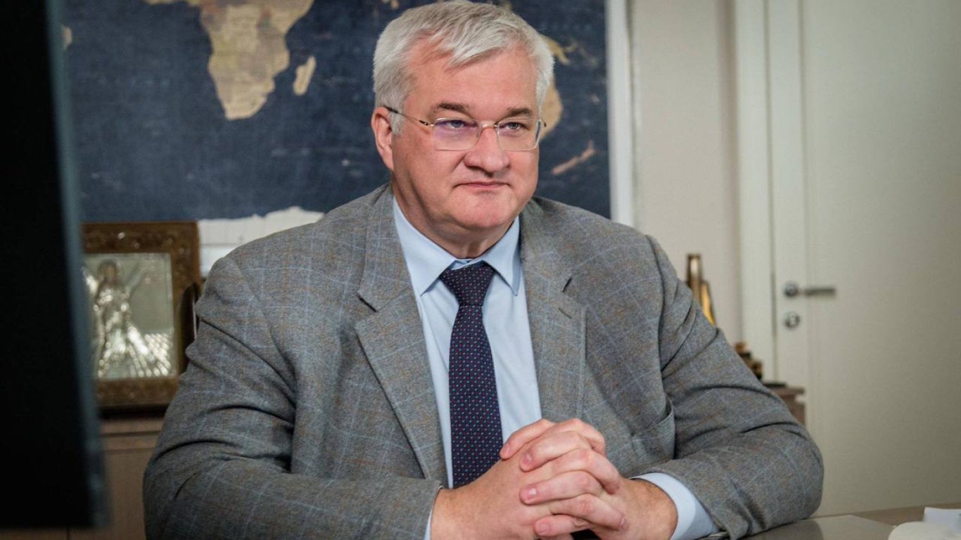 Сибіга назвав ціну одного дня війни для України