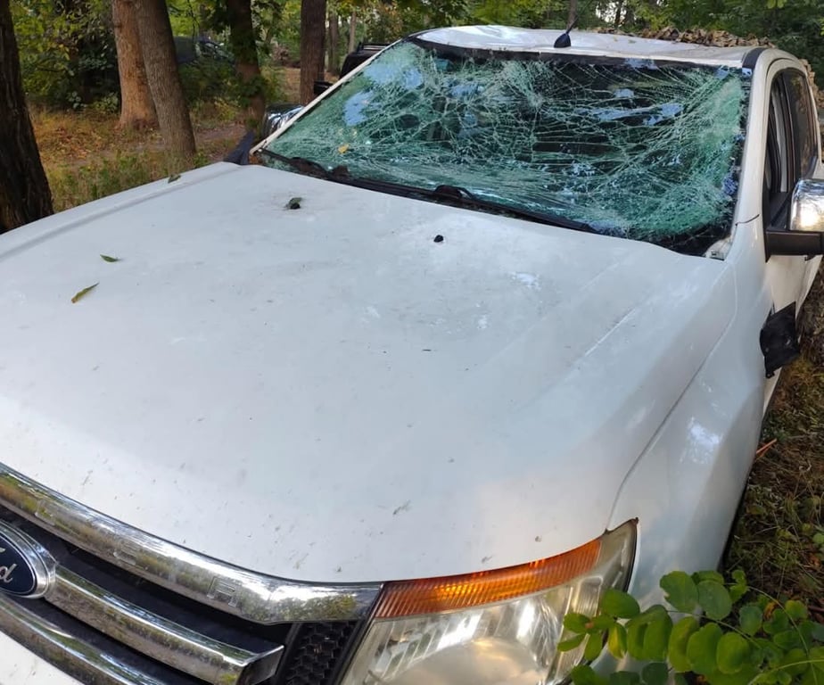 Автівка бійців ДШВ після обстрілу 