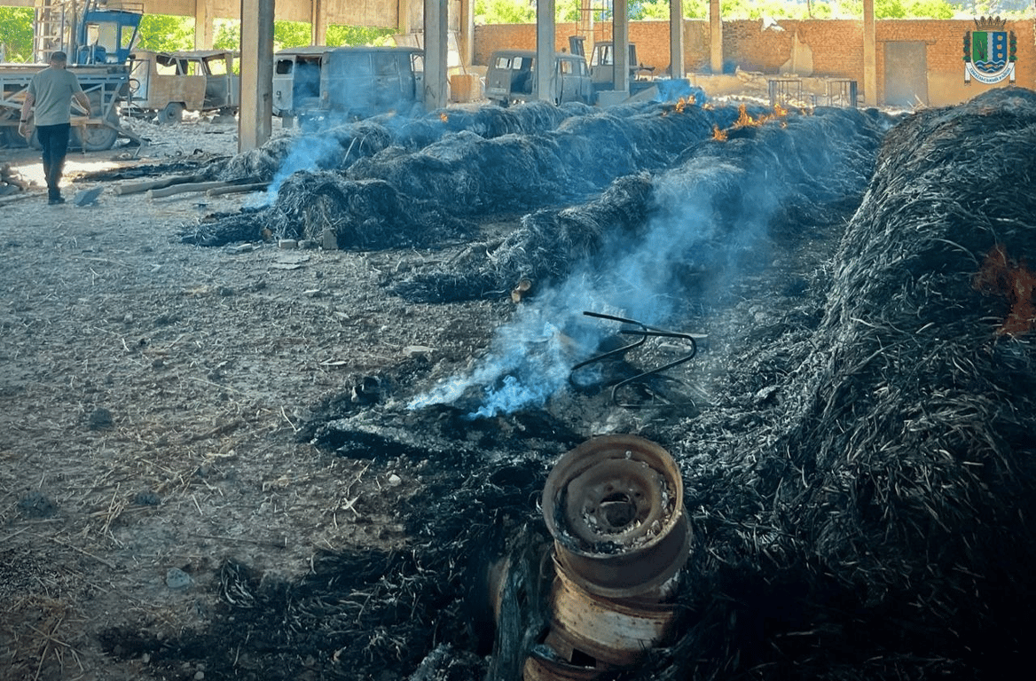 Дроновая атака на Одесчину — первые фото последствий обстрела - фото 1