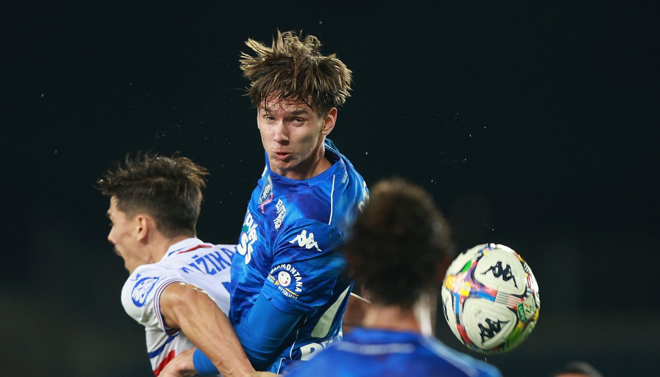 Богдан Попов