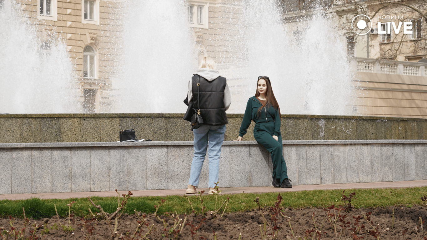 Это не шутка - в Одессе ко Дню смеха запустили первый фонтан - фото 3