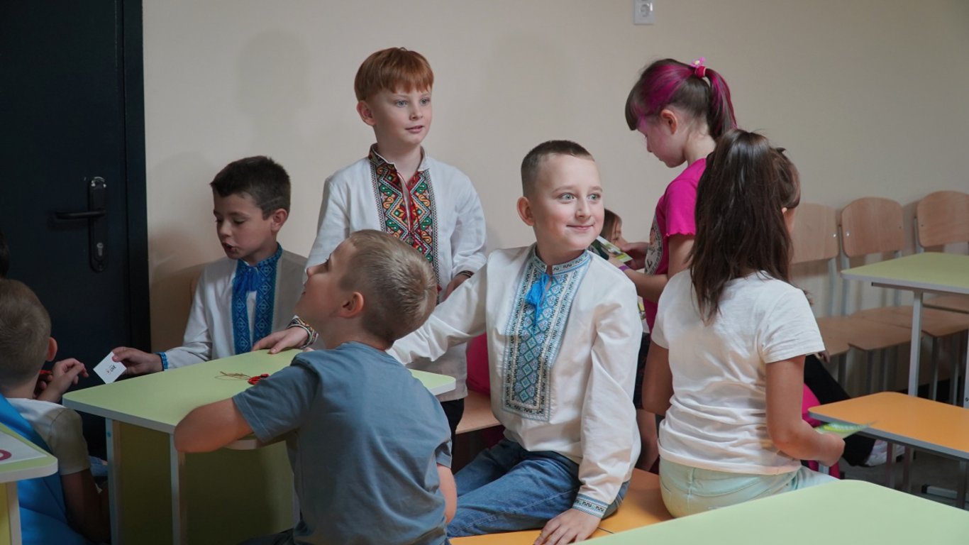 Будівництво укриттів на Одещині та скандали з перевірками вчителів