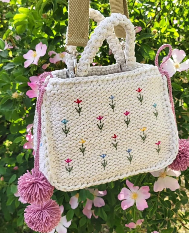 Сумка в техніці кроше набирає популярності