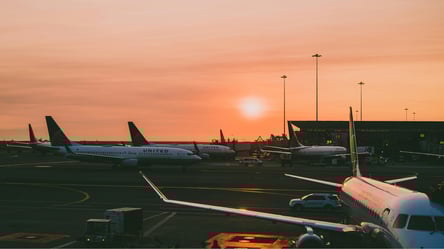 Не Ryanair — які авіакомпанії пропонують менше простору для ніг - 285x160