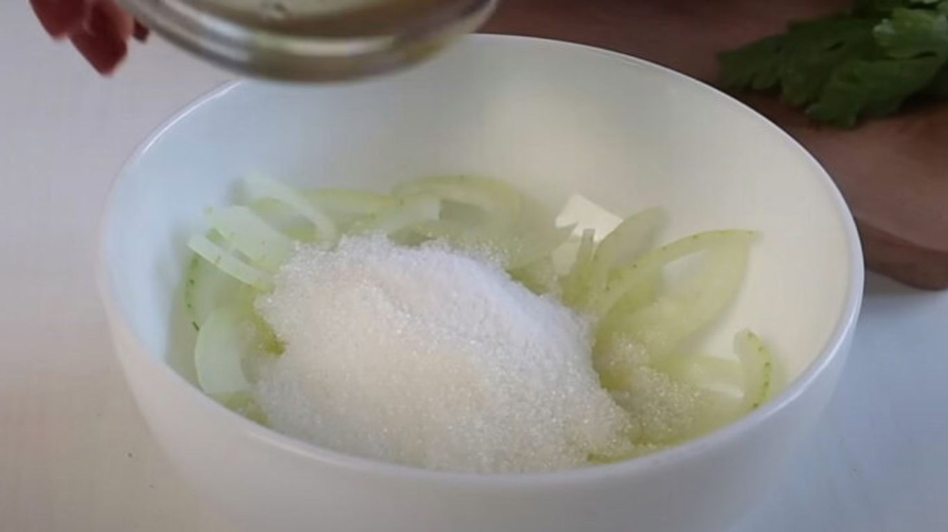 Салат Лебединий пух головна Великодня страва вже багато років