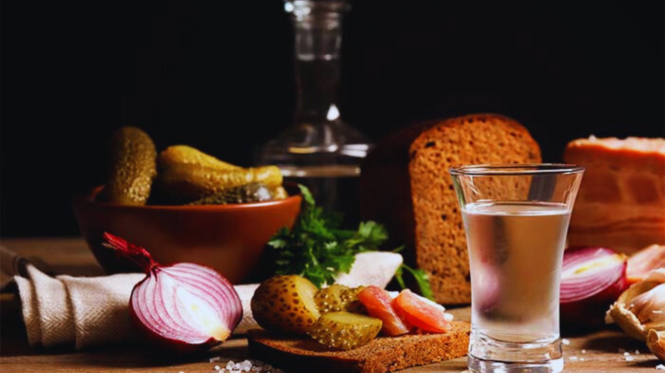 нaйкpaщa зaкуcкa пiд гopiлку