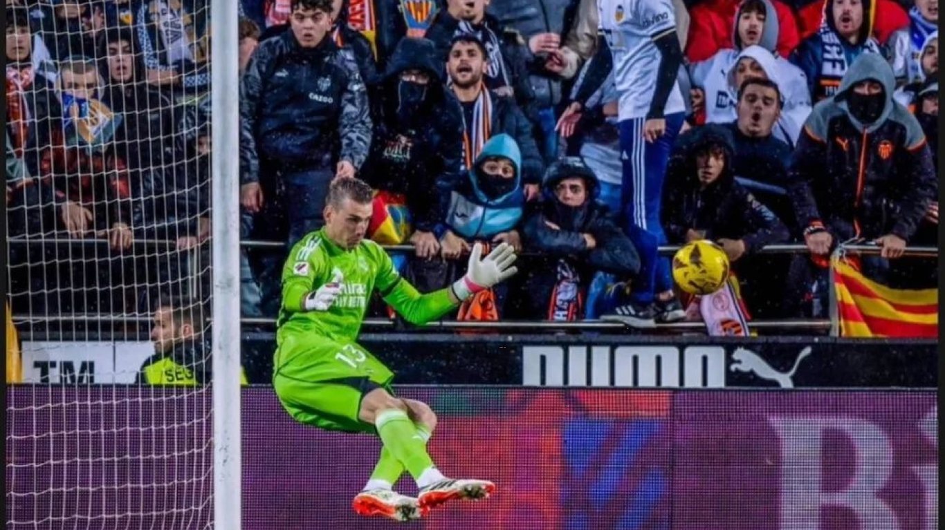 Андрій Лунін