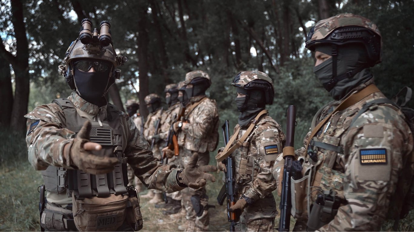 С Днем сержанта ВСУ — лучшие поздравления и открытки для украинских воинов