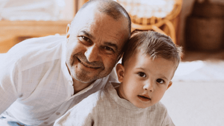 Двухлетний сын Виктора Павлика попал в больницу: что с мальчиком - 285x160