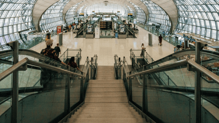 Кинотеатр и водопад — где самый красивый аэропорт мира (фото) - 285x160