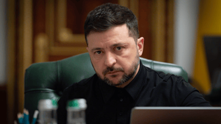 Медики спасли воина под огнем — Зеленский отметил героев - 290x160