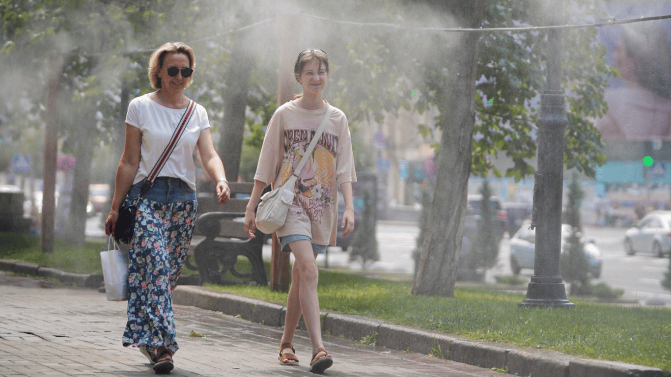 Дожди и +29 °C: погода в Украине на завтра от синоптика Диденко