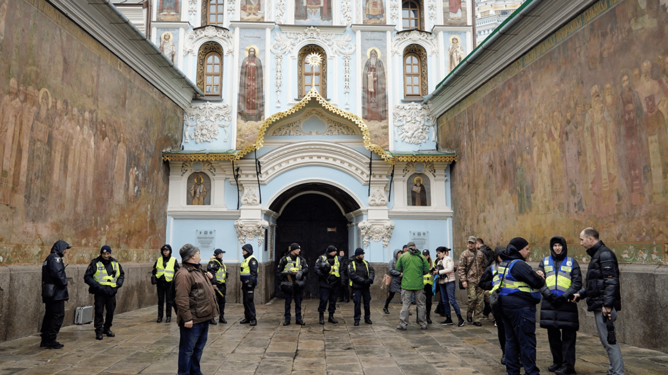 Комендантский час на Пасху: будет ли ночная служба в Киеве