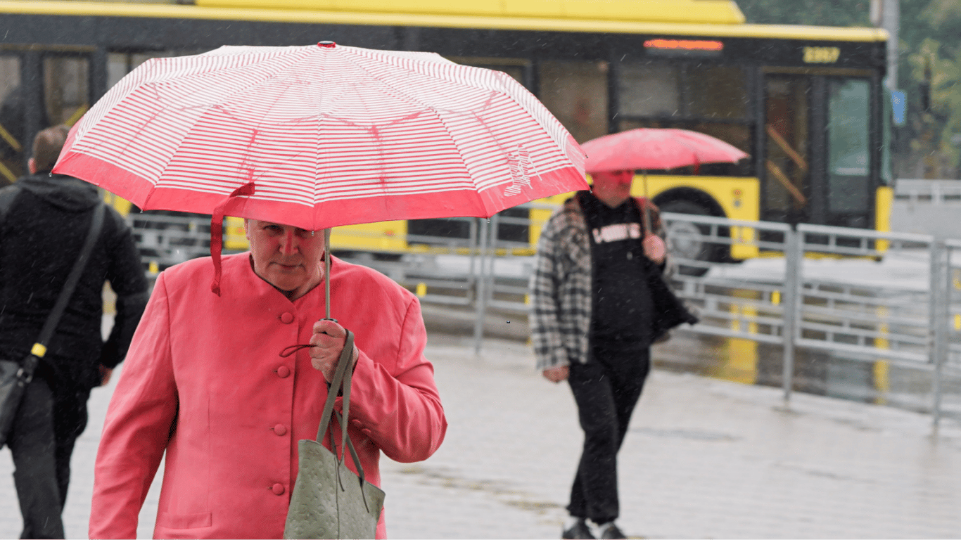 Украину завтра накроют дожди: предупреждение синоптиков