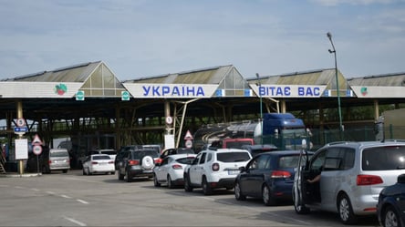Организовал незаконный выезд мужчин за границу: приговор суда - 285x160