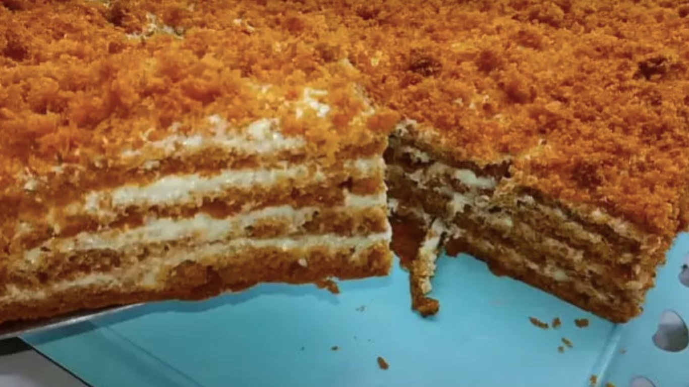 домашній бюджетний торт 