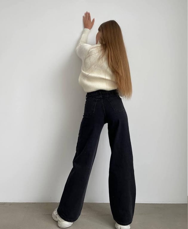 Чорні джинси вже як класика