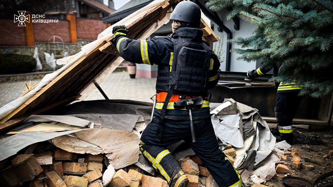 Обстріл Київщини 31 грудня ДСНС